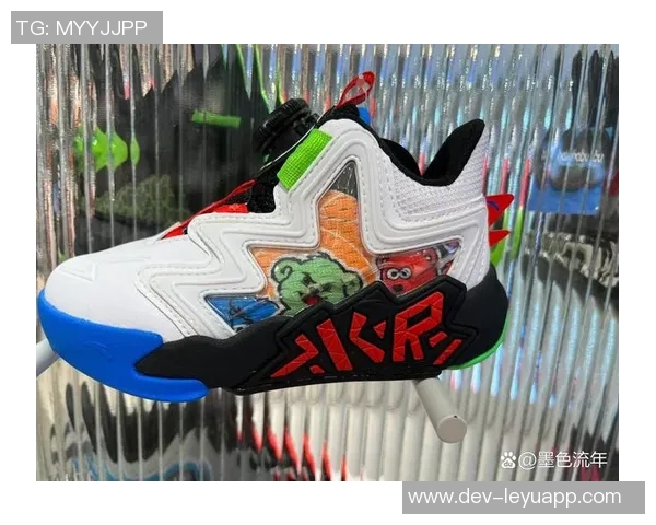 安踏儿童篮球鞋助力小球员成长提升运动表现与舒适体验的完美选择